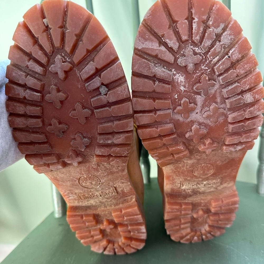 Timberlands, barely worn - Picture 3 of 3